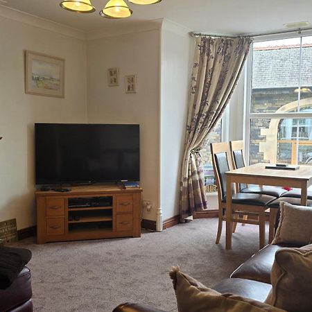 Lyndale Self-Catering Apartment Sleeps 4 温德米尔 外观 照片